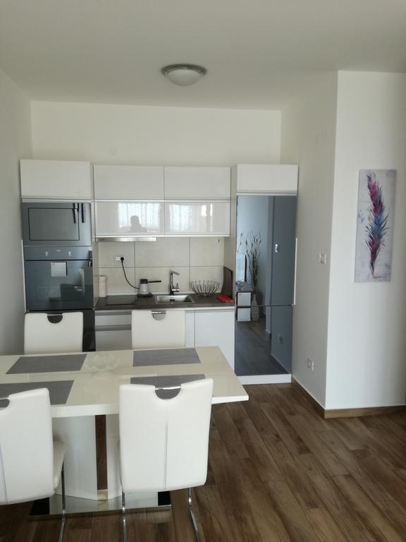 דוברה וודה Apartment Victoria מראה חיצוני תמונה