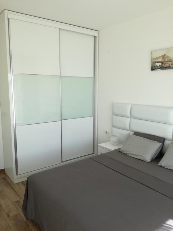 דוברה וודה Apartment Victoria מראה חיצוני תמונה